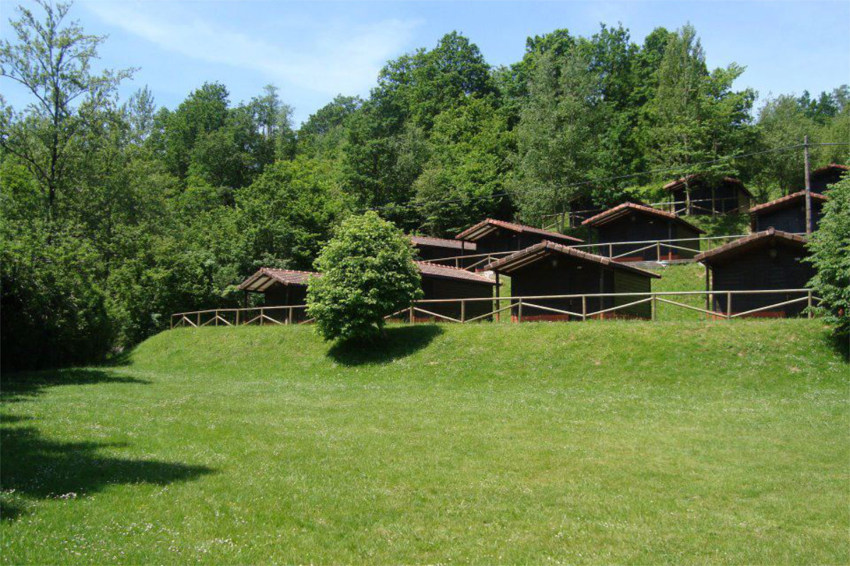 Bungalows en Cangas de Onís, finca del albergue Palacio de la Teyeria