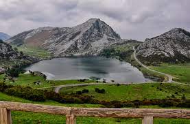 Albergue turístico para asociaciones y grupos cerca de los Picos de Europa en Asturias Albergue turístico para asociaciones y grupos cerca de los Picos de Europa en Asturias