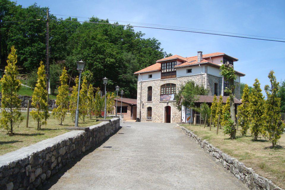 tarifas de alojamientos para grupos religiosos en Cangas de Onís